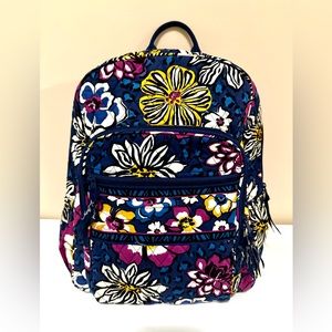 EUC Large Vera Bradley Backpack in African Violet Pattern